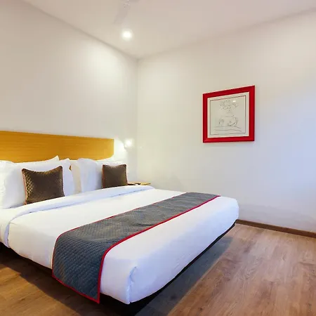 Super Townhouse Rcc Elite Hotel Hyderabad Exterior photo
