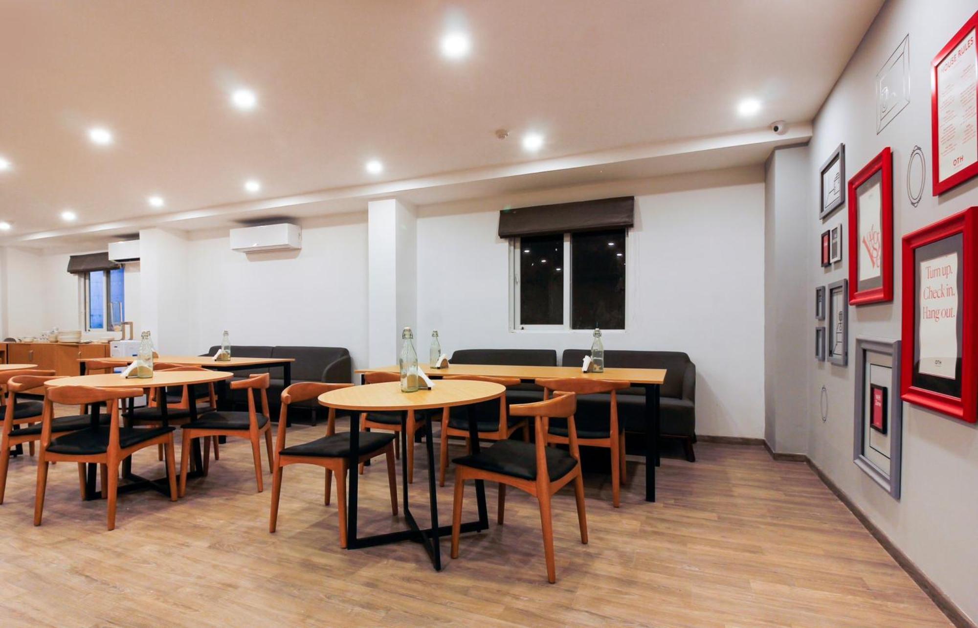 Super Townhouse Rcc Elite Hotel